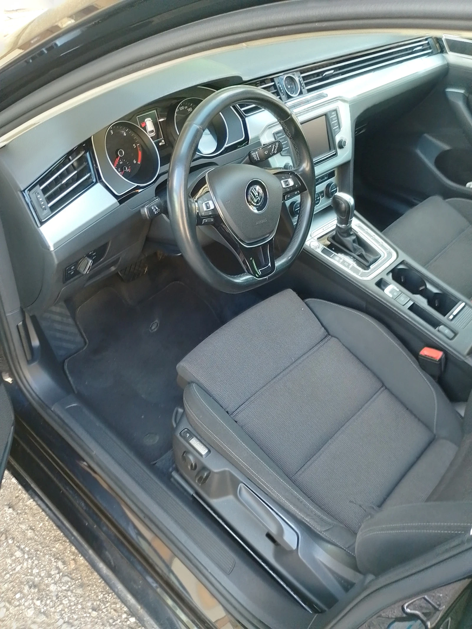 VW Passat  - изображение 6