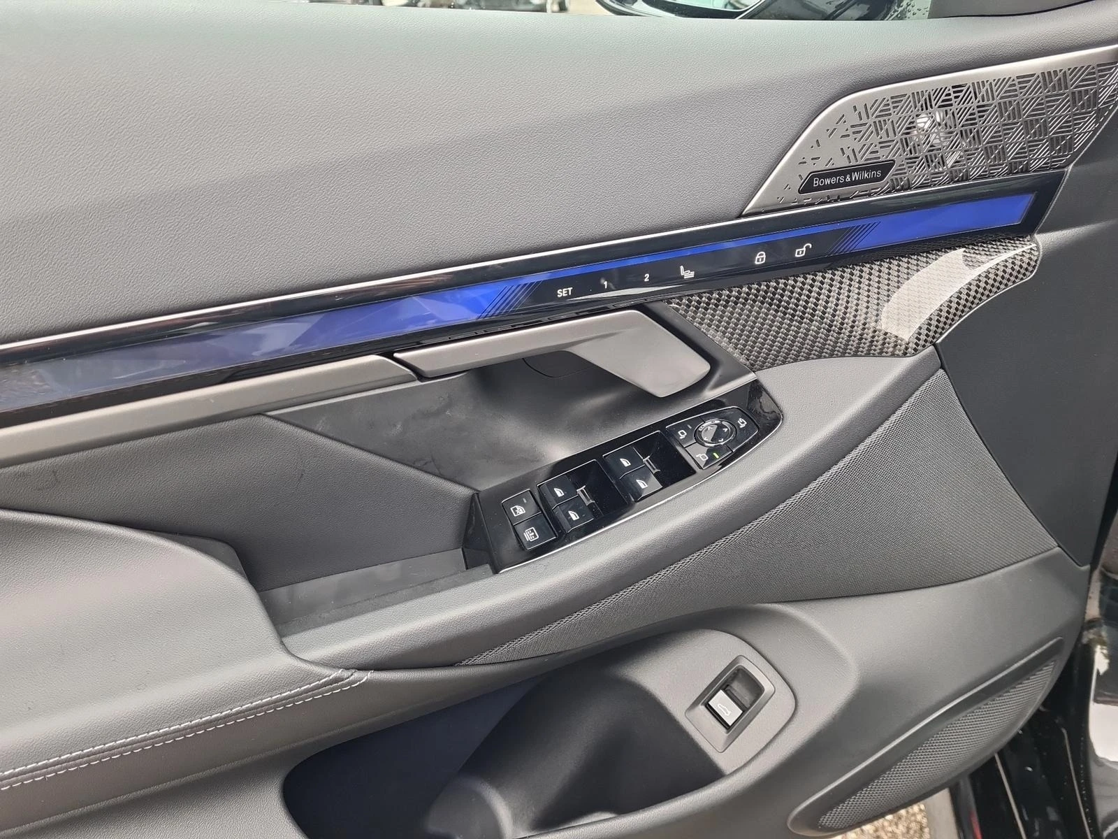 BMW M5 HYBRID B&W HEAD UP CARBON  - изображение 8