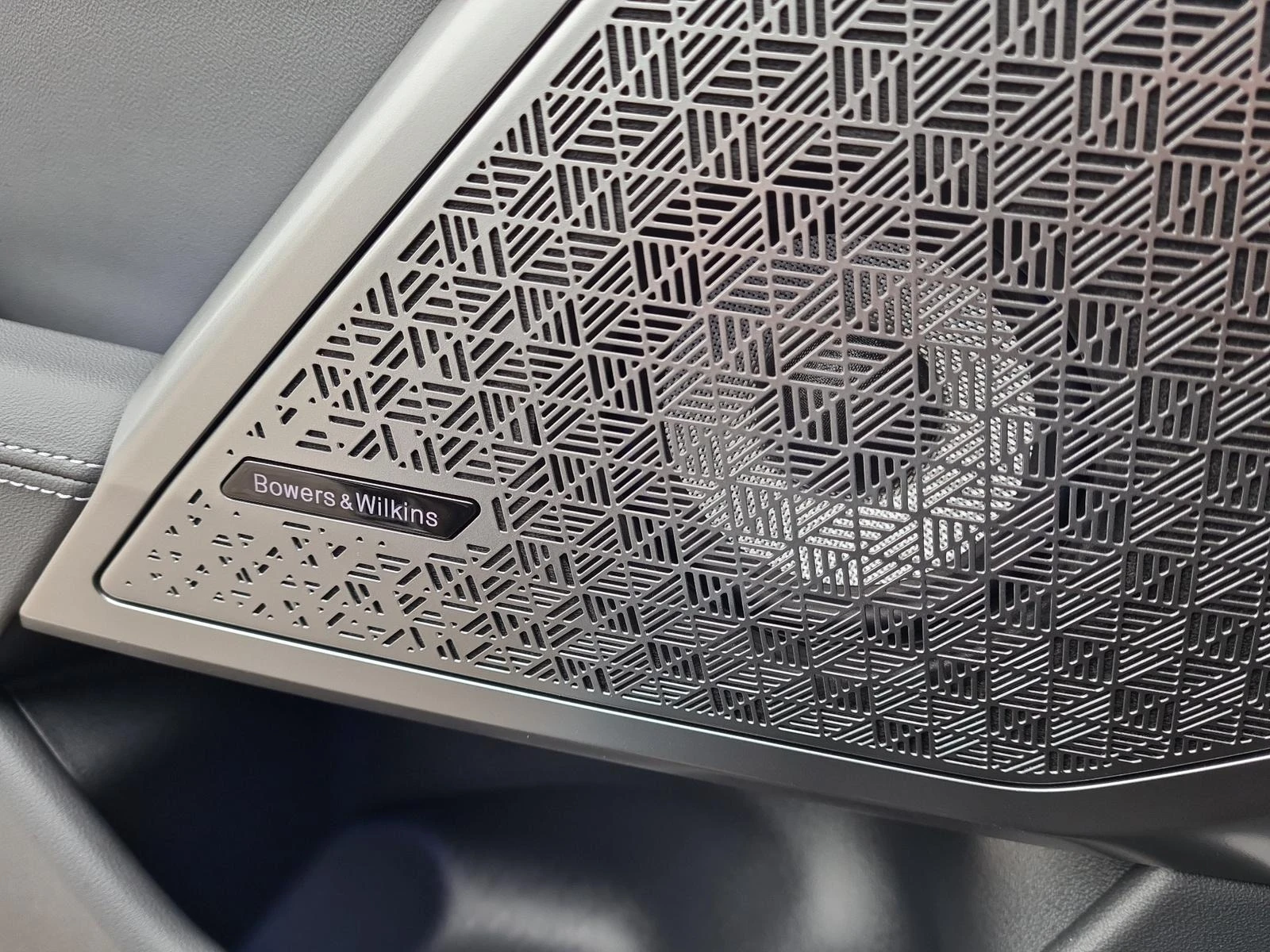 BMW M5 HYBRID B&W HEAD UP CARBON  - изображение 9