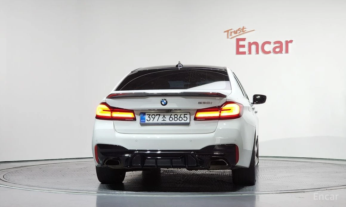 BMW 530 M Sport Plus* BOWERS & WILKINS* HEAD-UP* 360 CAM* , снимка 4 - Автомобили и джипове - 54129589