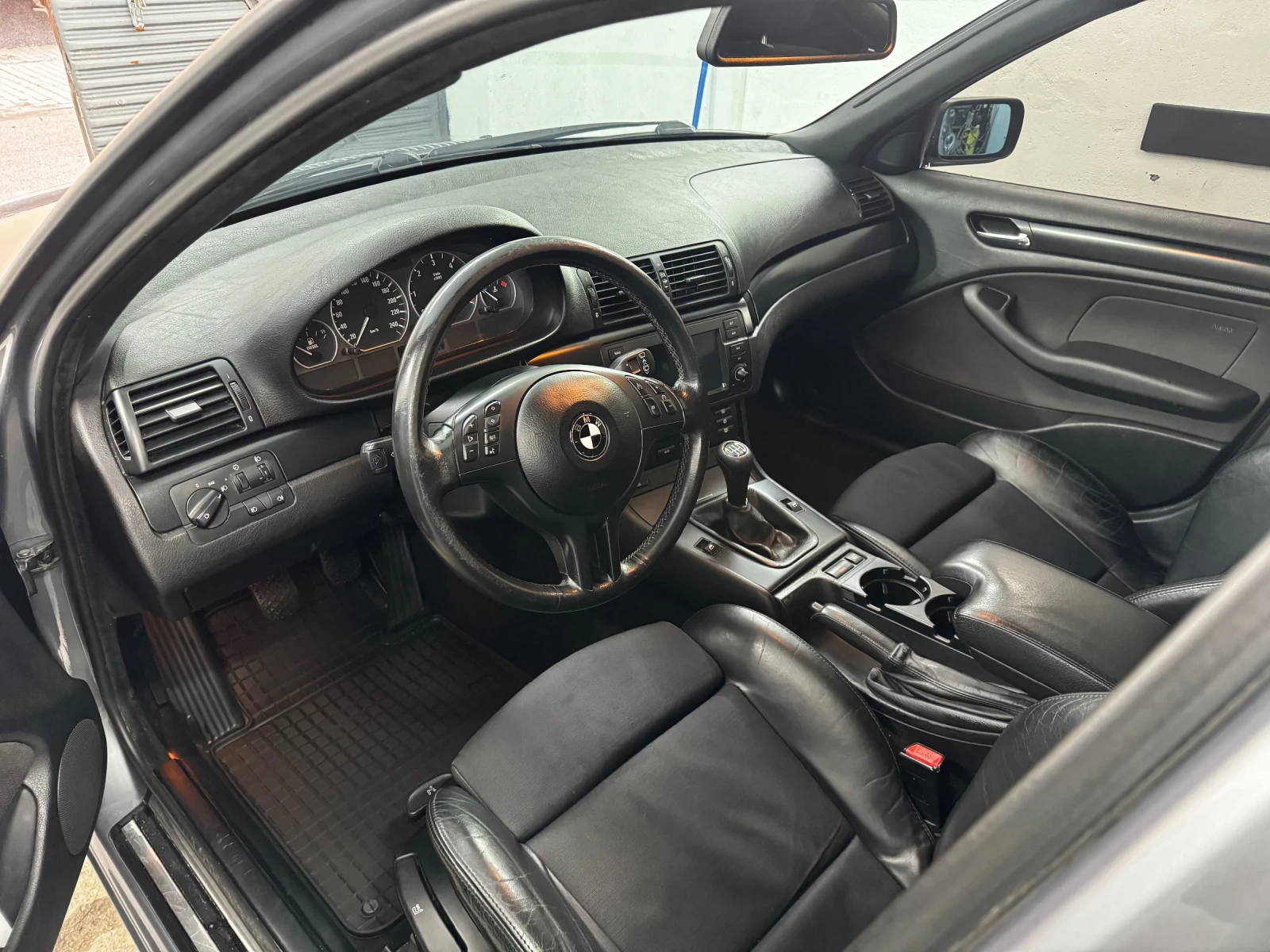 BMW 320  150 * 6скорости * Recaro * NAVI * Carplay ЕВРО 4, снимка 9 - Автомобили и джипове - 54151054