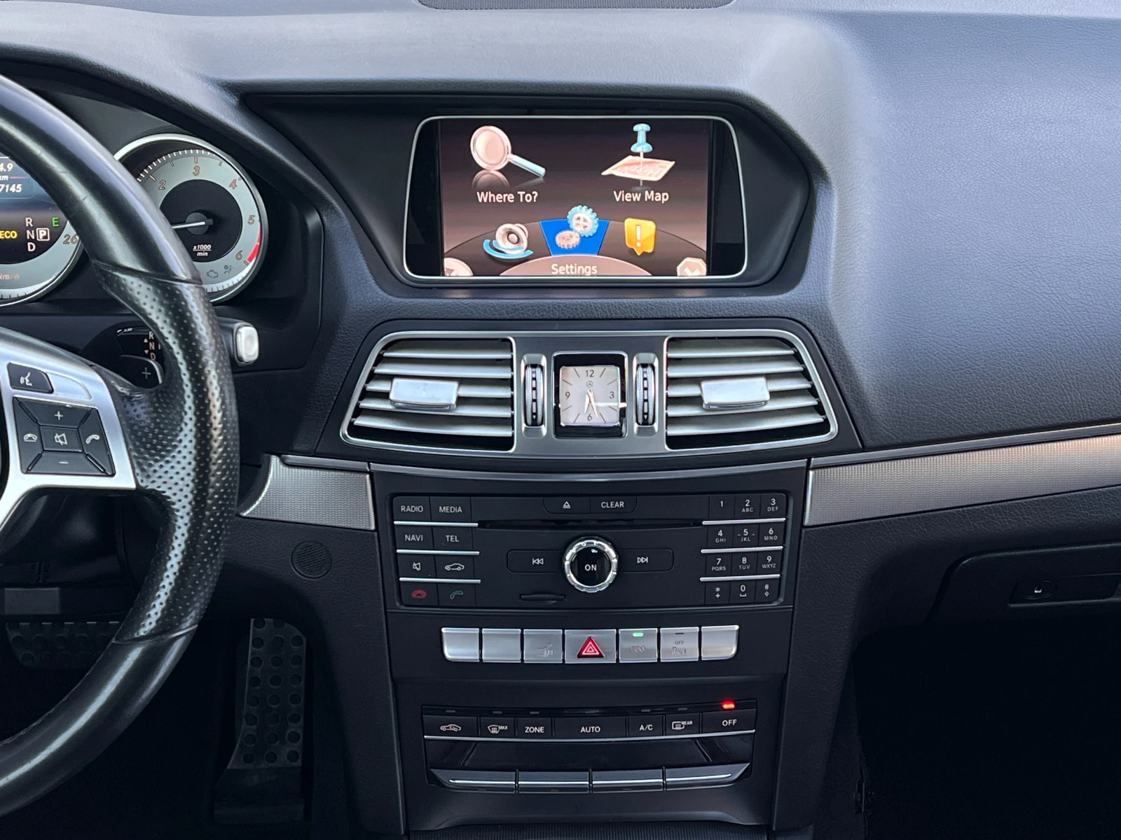 Mercedes-Benz E 220 d Premium AMG 9G Tronic -ПРОЧЕТИ ОПИСАНИЕТО-, снимка 9 - Автомобили и джипове - 54151392