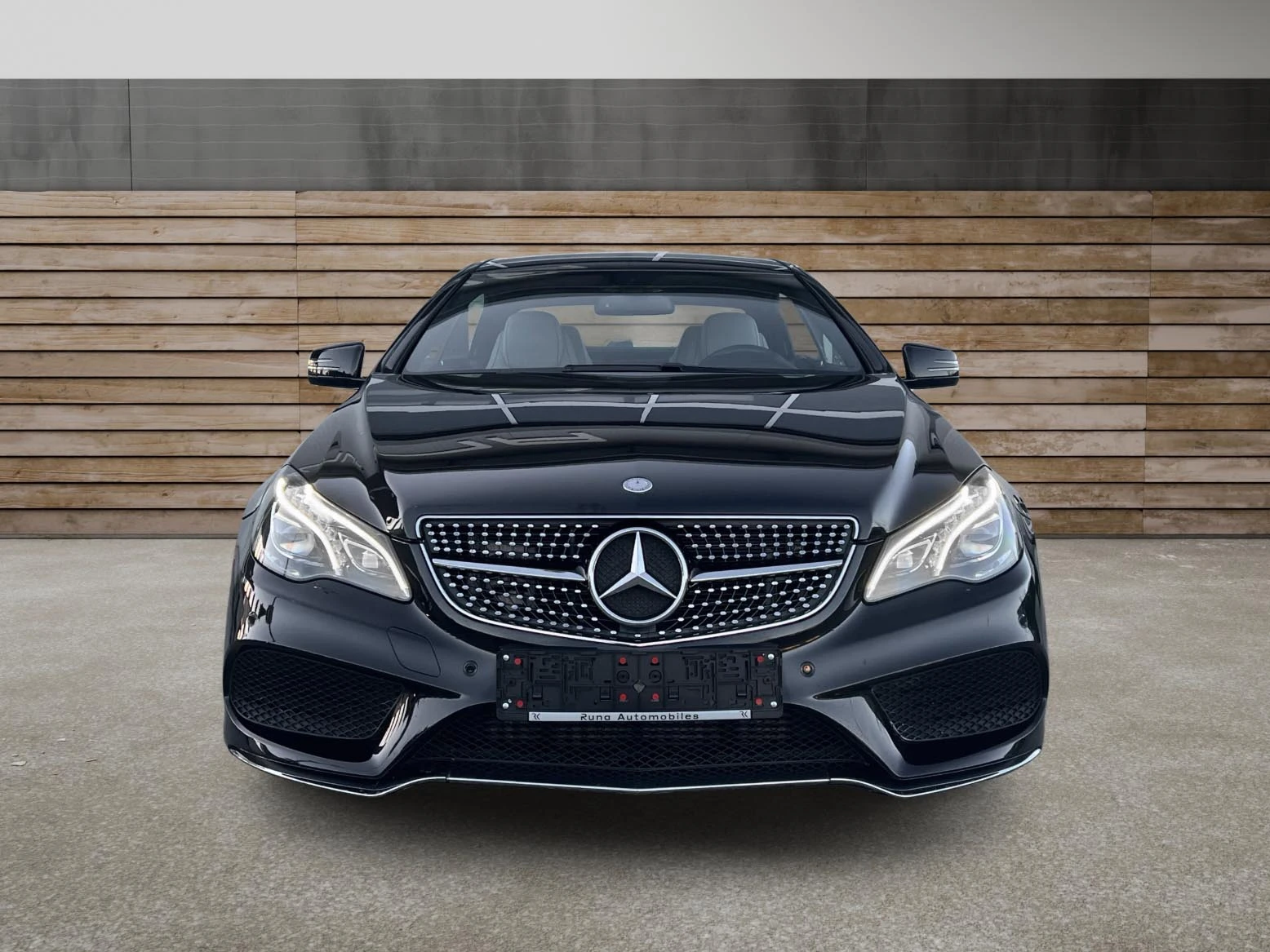 Mercedes-Benz E 220 d Premium AMG 9G Tronic -ПРОЧЕТИ ОПИСАНИЕТО-, снимка 2 - Автомобили и джипове - 54151392