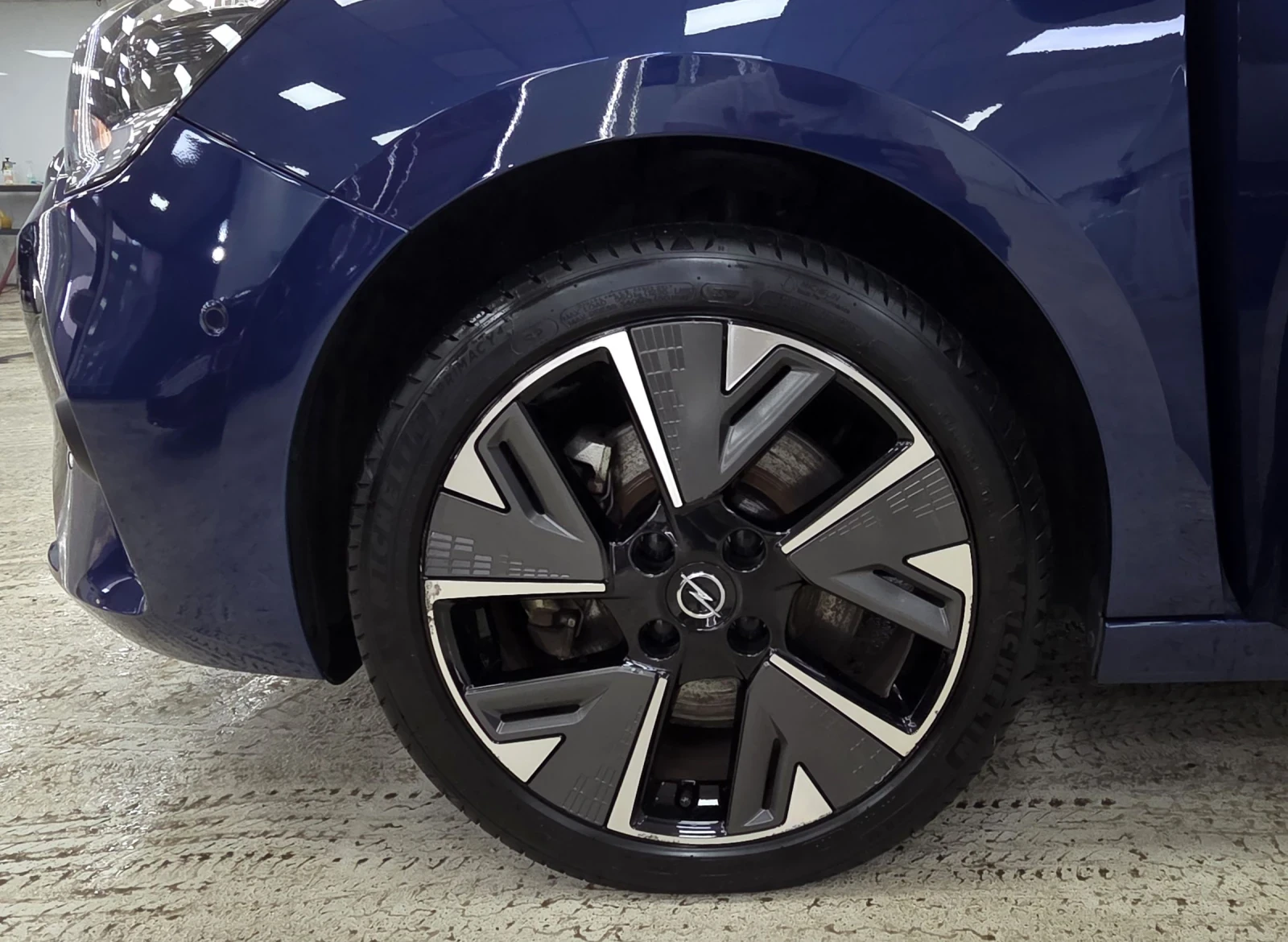 Opel Corsa 52KWh/GS line/Navi/Camera/LED, снимка 8 - Автомобили и джипове - 54306324