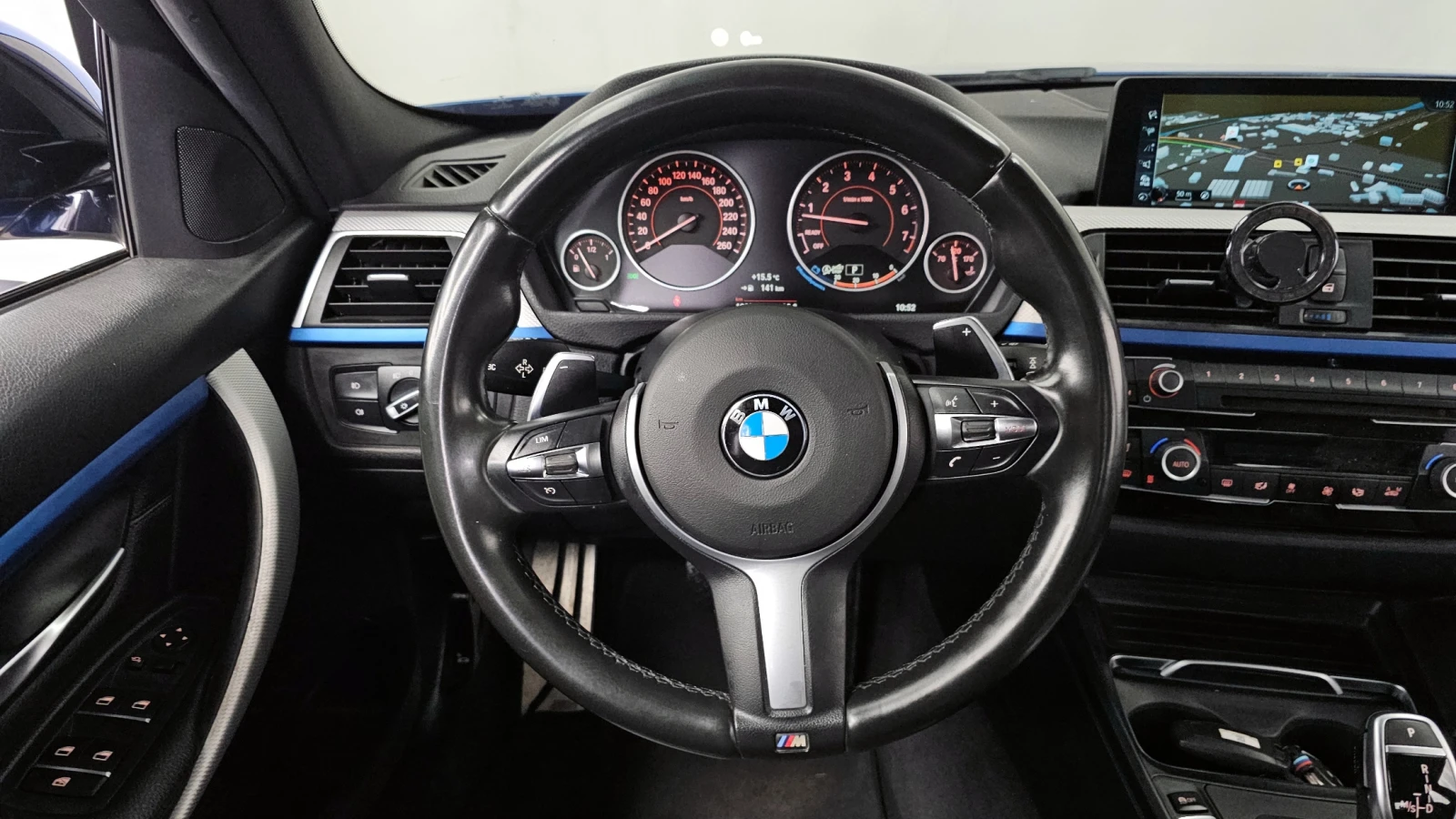 BMW 330 2018* M-PK* HEAD-UP* SHODOWLINE* КРАЙНА ЦЕНА, снимка 6 - Автомобили и джипове - 54526511