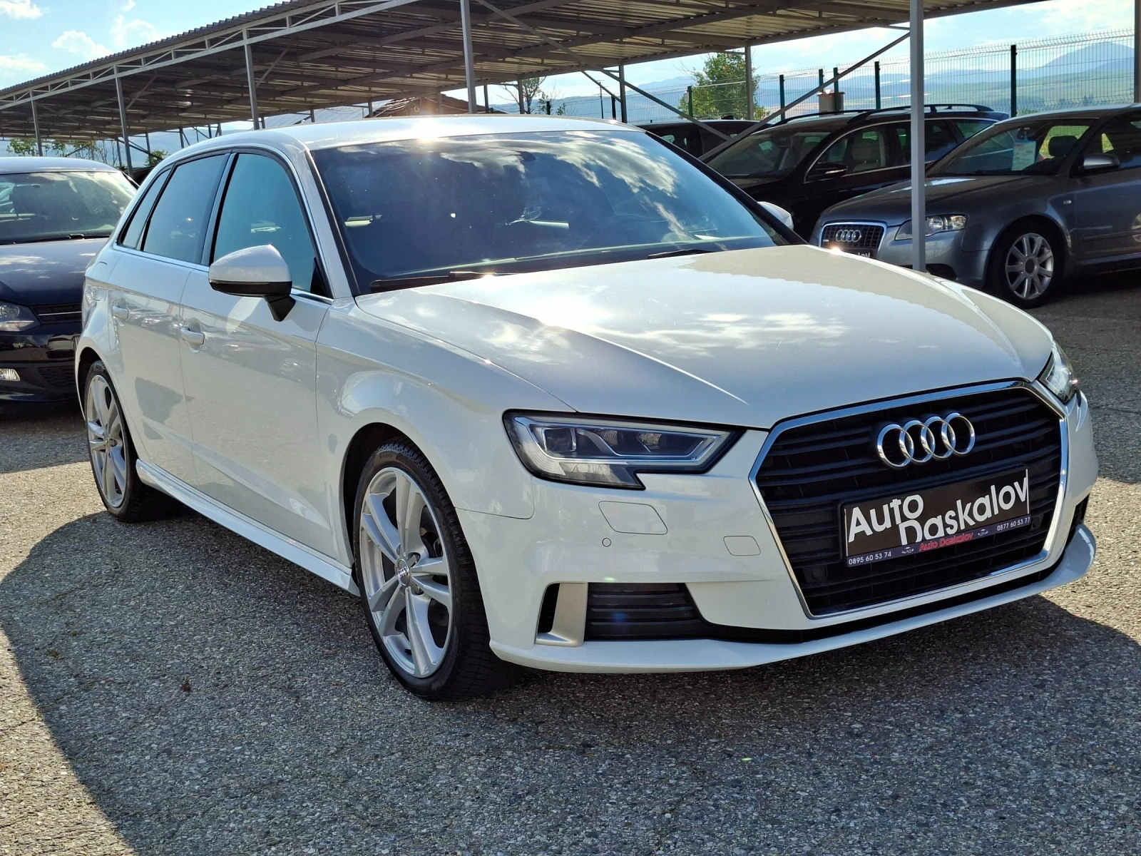 Audi A3 1, 6 tdi S-LINE, снимка 3 - Автомобили и джипове - 54838161