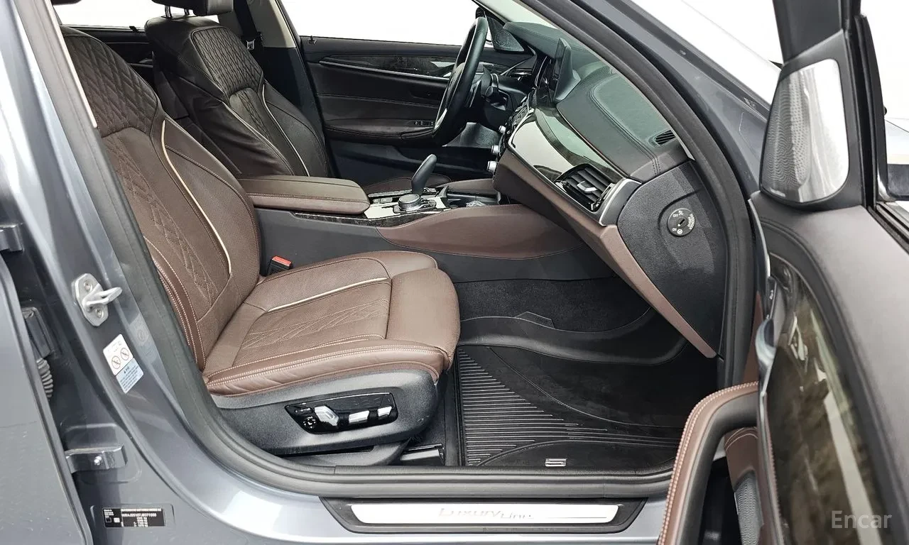BMW 540 XDRIVE, снимка 17 - Автомобили и джипове - 55097310