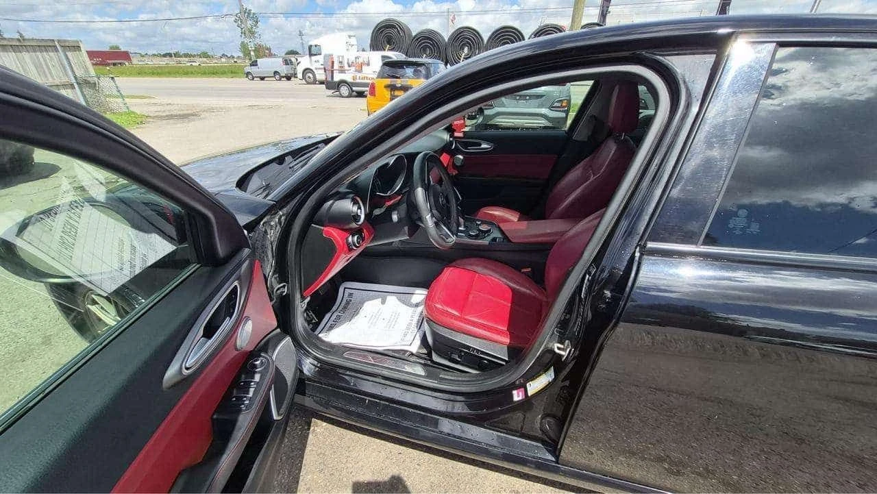 Alfa Romeo Giulia * ФИКСИРАНА ЦЕНА* , снимка 13 - Автомобили и джипове - 55173921