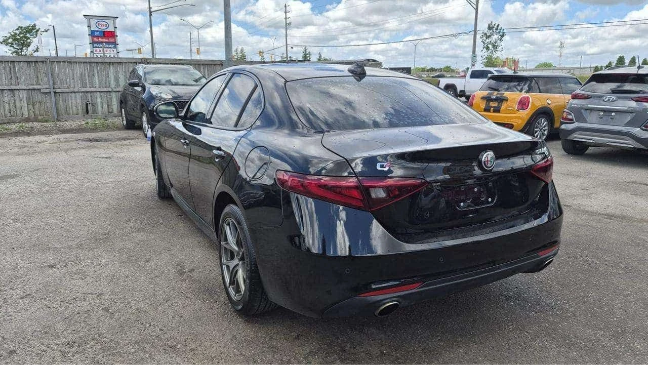 Alfa Romeo Giulia * ФИКСИРАНА ЦЕНА* , снимка 3 - Автомобили и джипове - 55173921