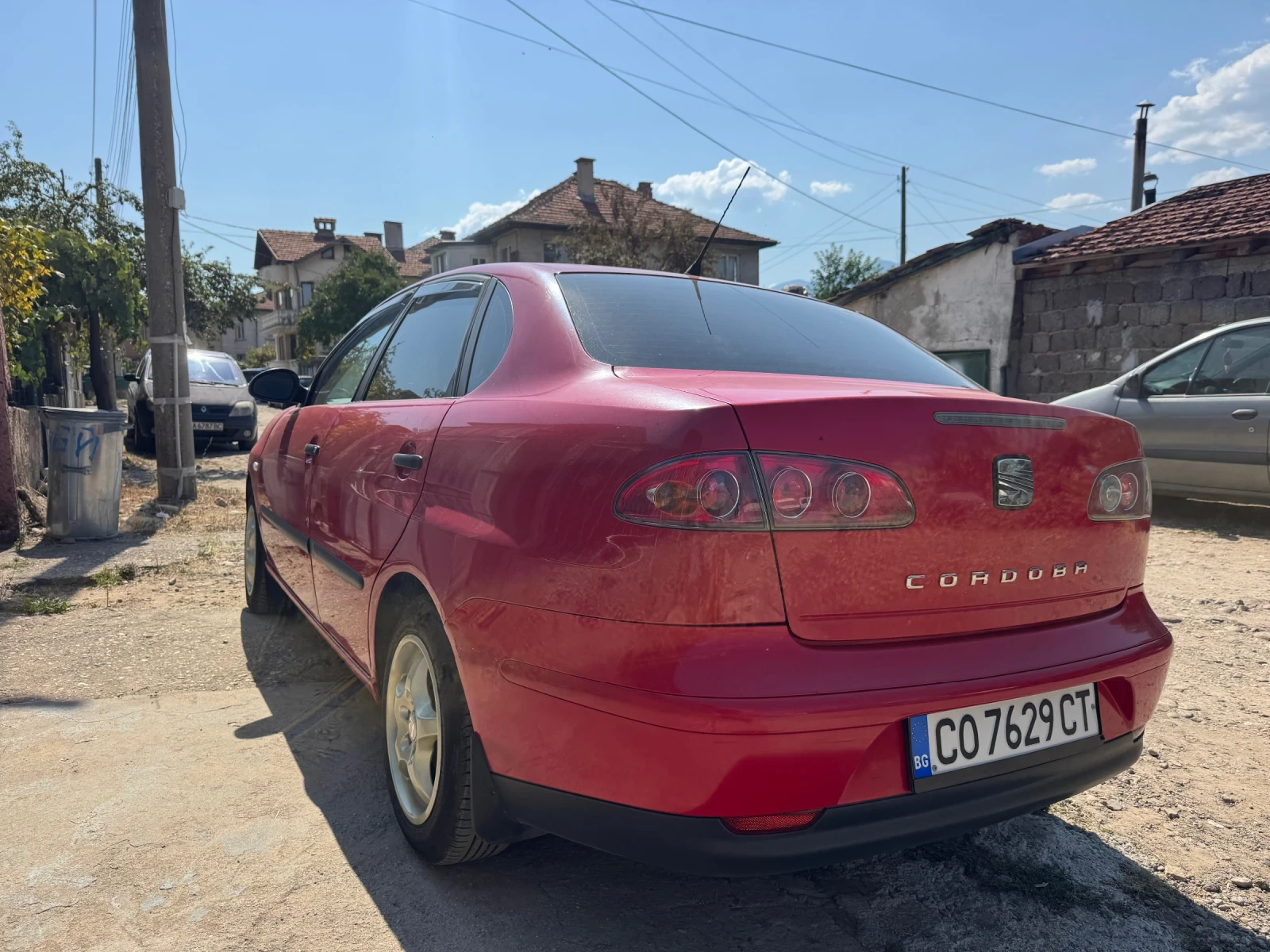 Seat Cordoba, снимка 4 - Автомобили и джипове - 56573949