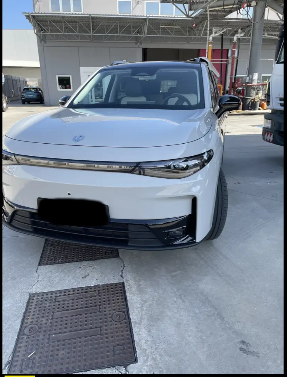 Leapmotor C10 DESIGN BEV | 69.9 kWO| 360| FULL | Mobile.bg � ����������� 1