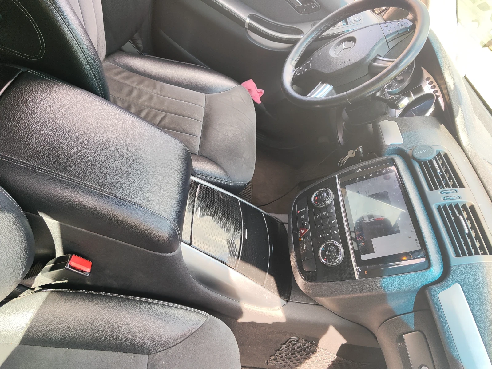 Mercedes-Benz R 320, снимка 6 - Автомобили и джипове - 56185065