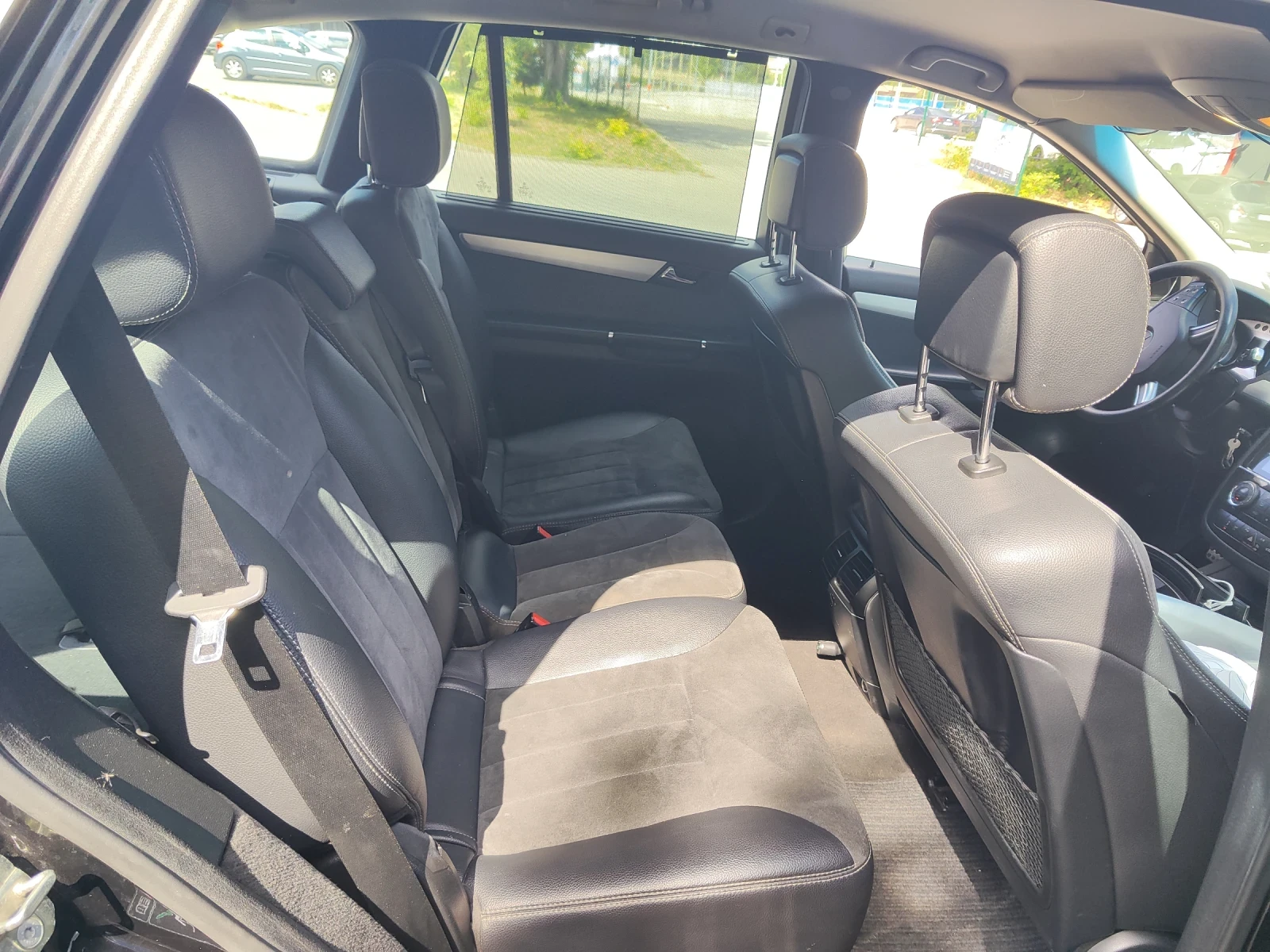 Mercedes-Benz R 320, снимка 8 - Автомобили и джипове - 56185065