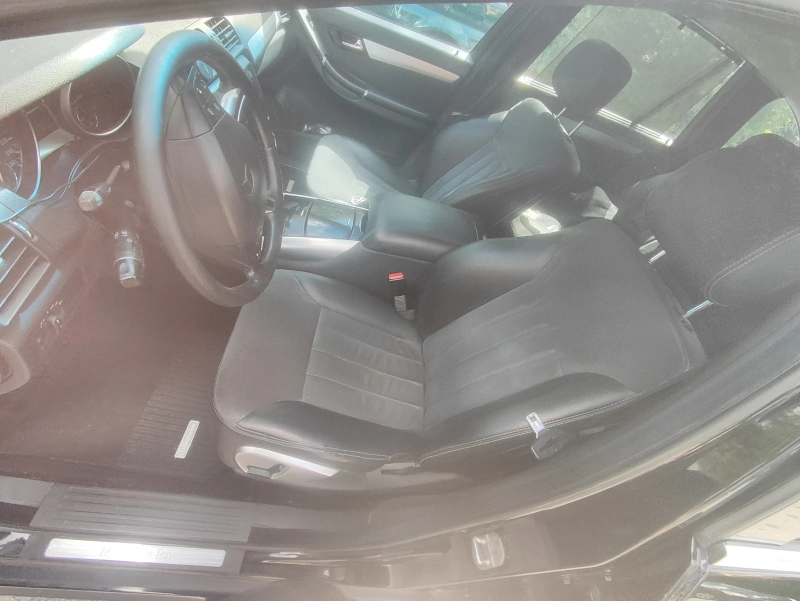 Mercedes-Benz R 320, снимка 4 - Автомобили и джипове - 56185065