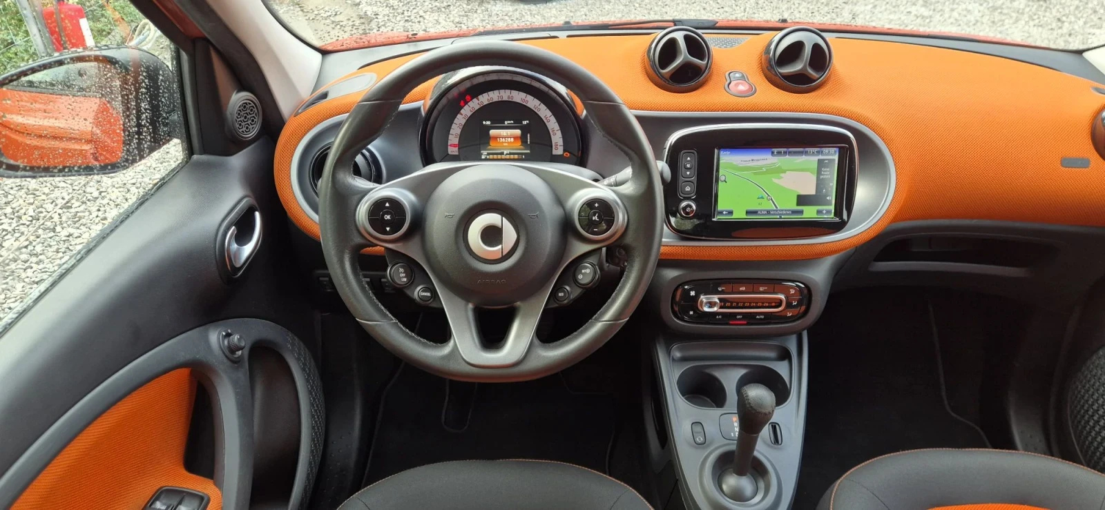 Smart Forfour АВТОМАТИК, снимка 14 - Автомобили и джипове - 56226650