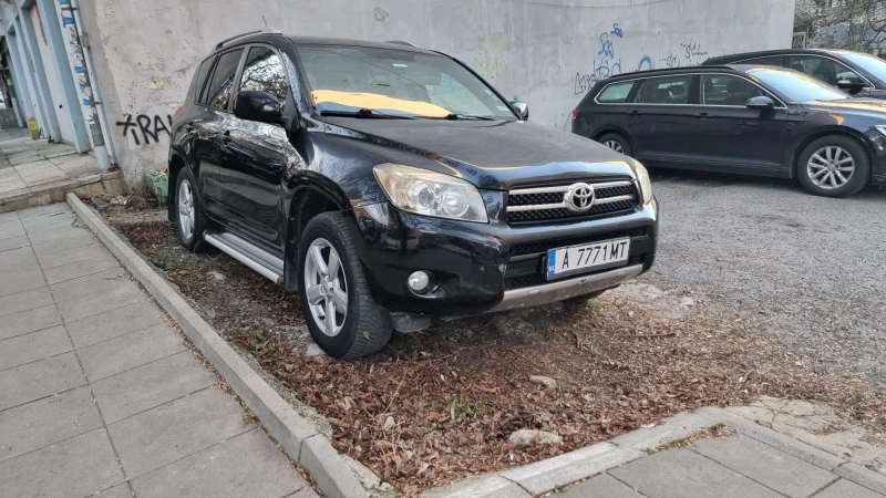 Toyota Rav4, снимка 1 - Автомобили и джипове - 48390539