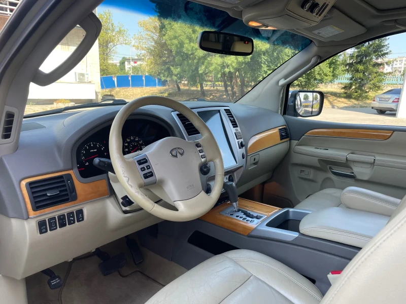 Infiniti QX56 5.6i, 100000 km!!! 1 Собственик! Нов!!!, снимка 7 - Автомобили и джипове - 51978387