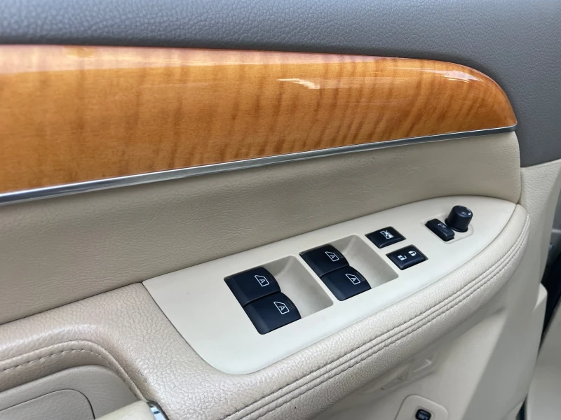 Infiniti QX56 5.6i, 100000 km!!! 1 Собственик! Нов!!!, снимка 12 - Автомобили и джипове - 51978387