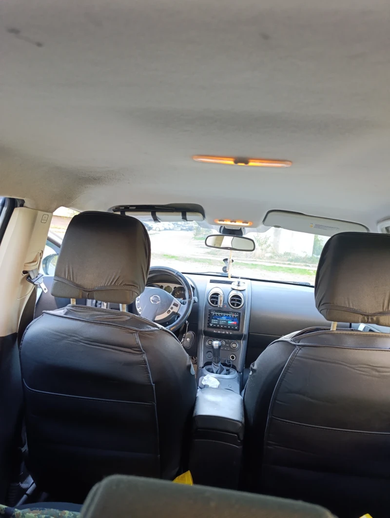 Nissan Qashqai, снимка 9 - Автомобили и джипове - 52109577