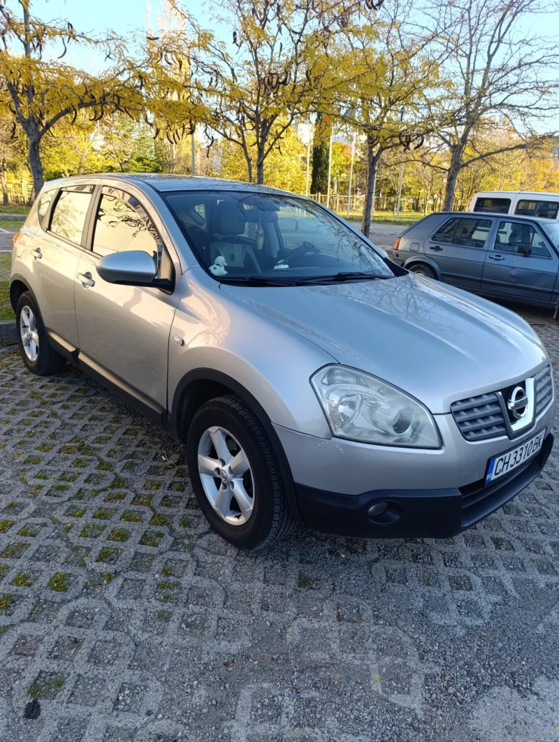 Nissan Qashqai, снимка 6 - Автомобили и джипове - 52109577