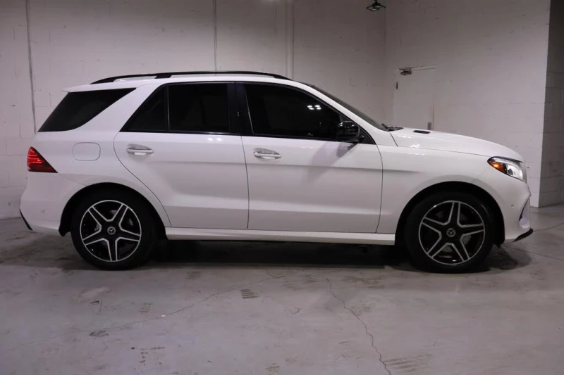 Mercedes-Benz GLE 400 2018 Mercedes-Benz GLE 400 4MATIC, снимка 2 - Автомобили и джипове - 52795959
