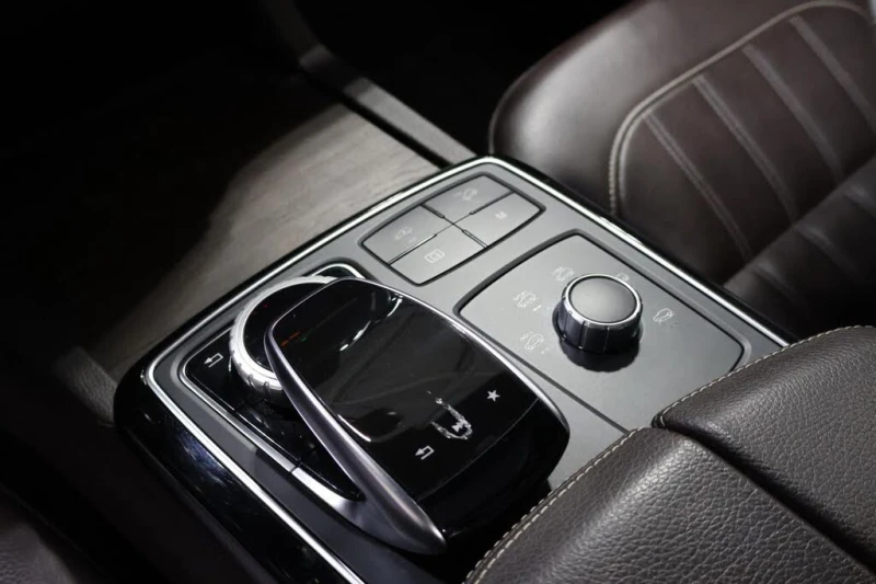 Mercedes-Benz GLE 400 2018 Mercedes-Benz GLE 400 4MATIC, снимка 11 - Автомобили и джипове - 52795959