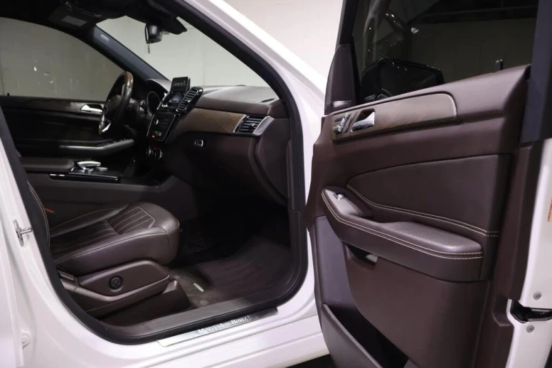 Mercedes-Benz GLE 400 2018 Mercedes-Benz GLE 400 4MATIC, снимка 15 - Автомобили и джипове - 52795959