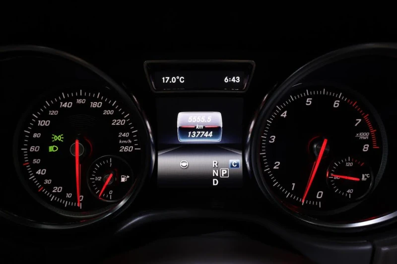 Mercedes-Benz GLE 400 2018 Mercedes-Benz GLE 400 4MATIC, снимка 9 - Автомобили и джипове - 52795959