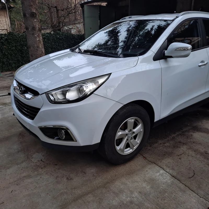 Hyundai IX35 2.0 Бензин, снимка 2 - Автомобили и джипове - 53538482