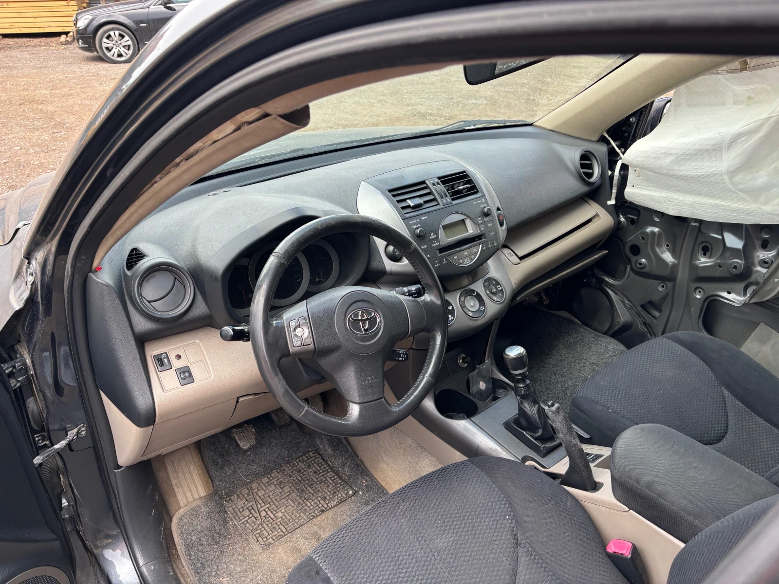 Toyota Rav4 2.2 D4D - изображение 5