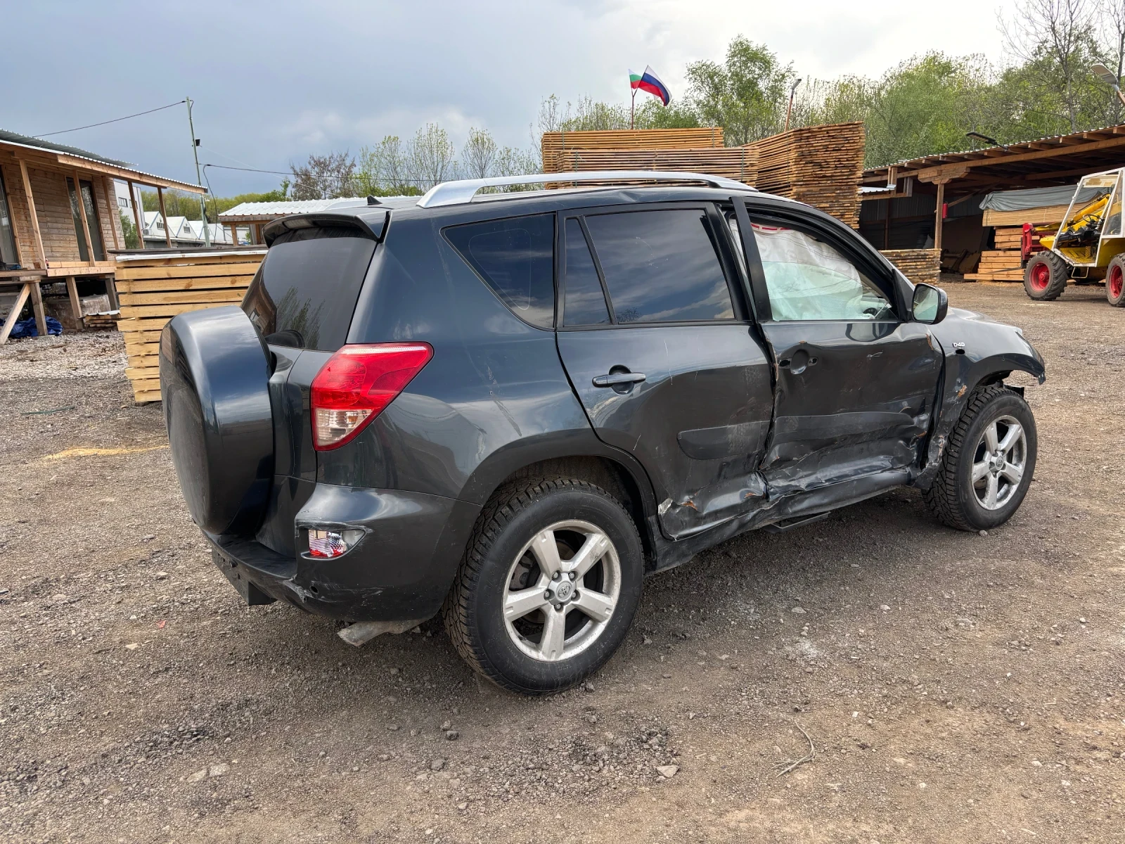 Toyota Rav4 2.2 D4D - изображение 2