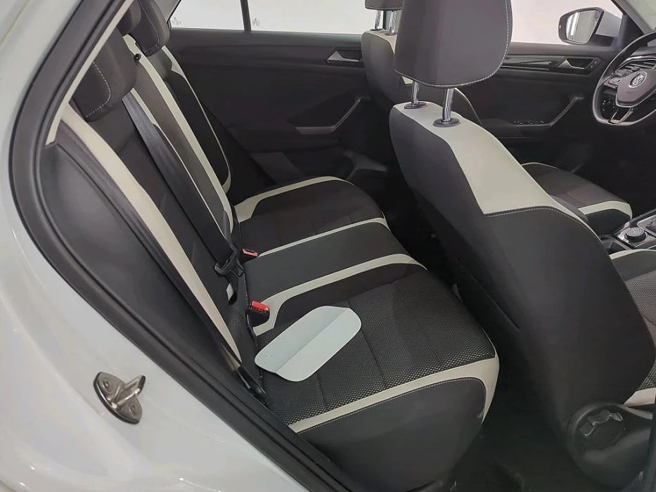 VW T-Roc Sport, снимка 11 - Автомобили и джипове - 53961086
