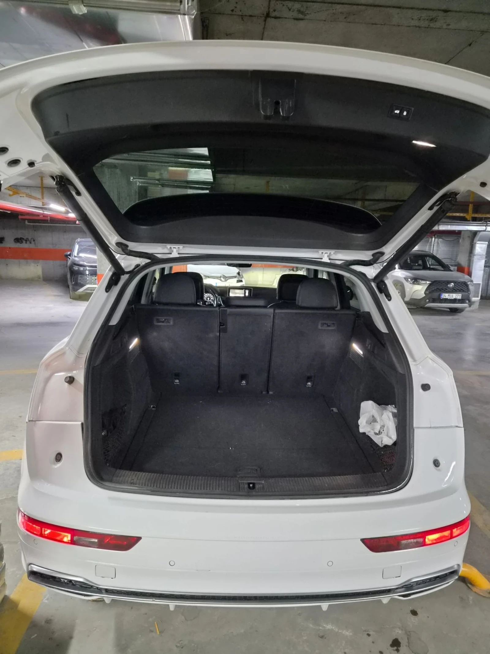 Audi Q5 Quatro, снимка 5 - Автомобили и джипове - 54360695