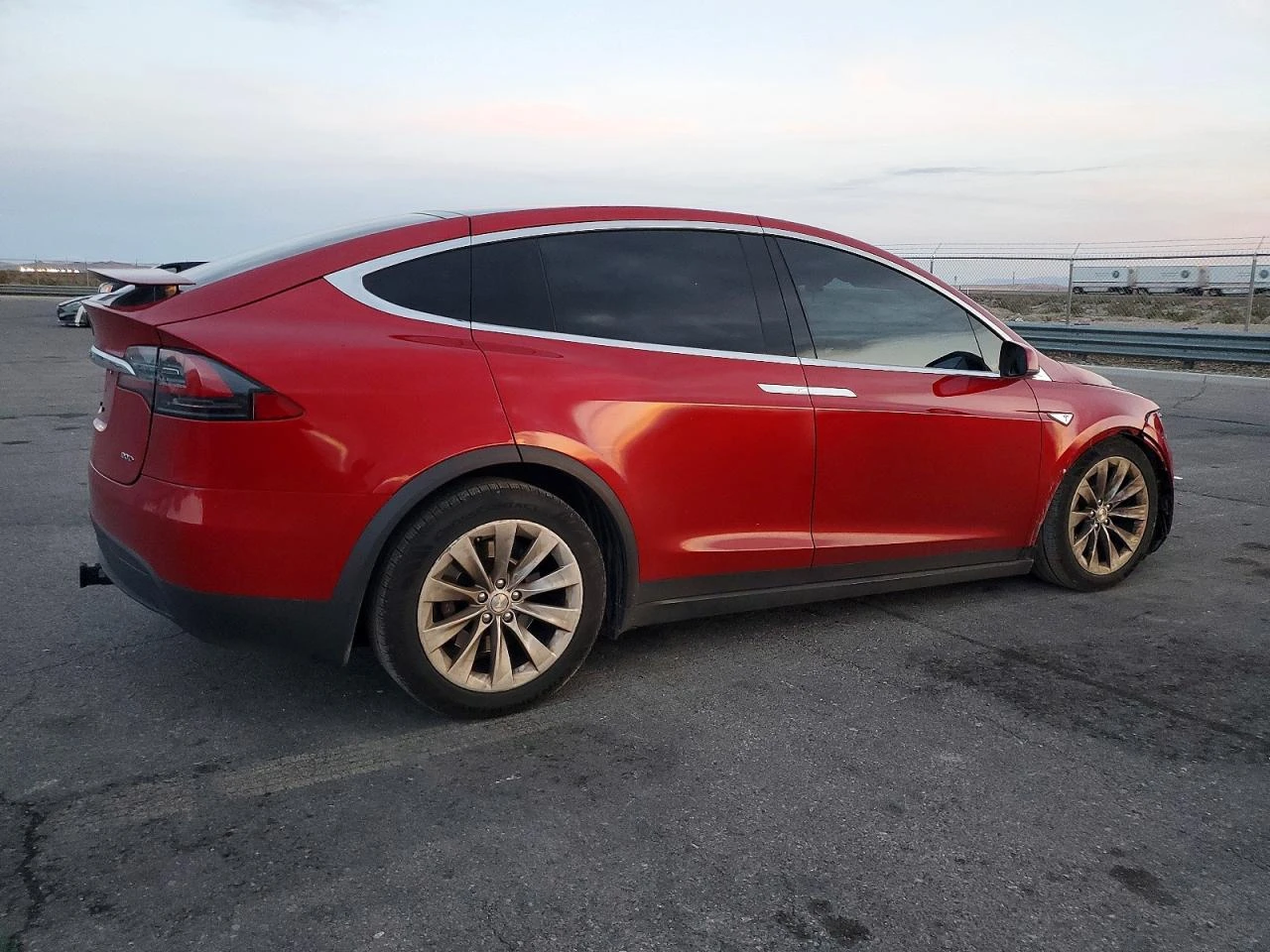 Tesla Model X, снимка 4 - Автомобили и джипове - 54647760