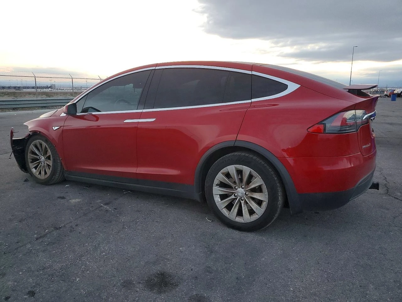 Tesla Model X, снимка 3 - Автомобили и джипове - 54647760