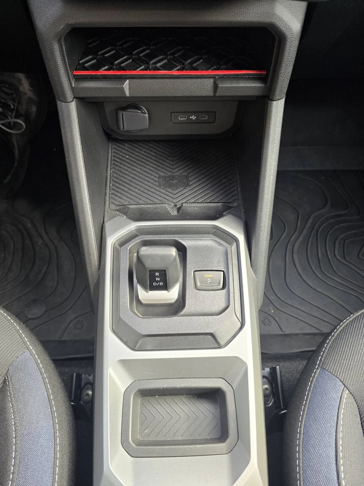 Dacia Duster 1.6 HYBRID 95 hp | Mobile.bg � ����������� 10