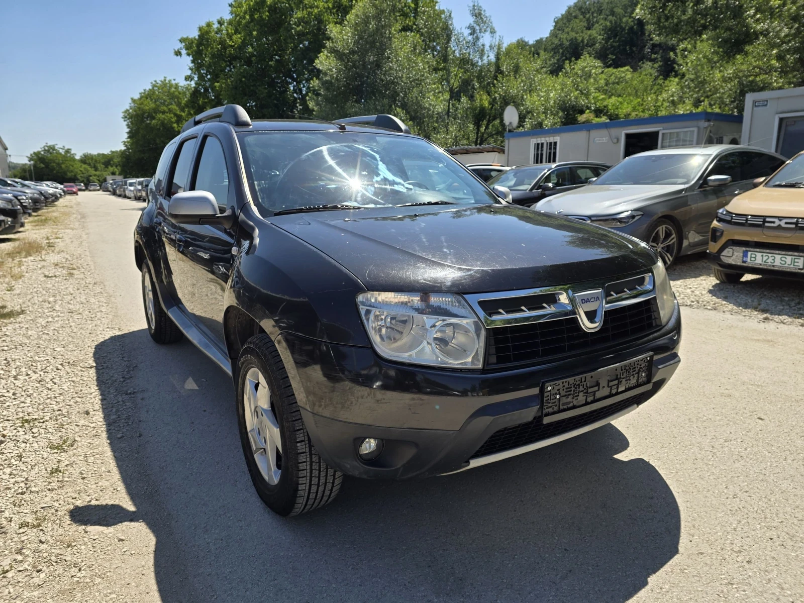 Dacia Duster 1.5dci 90к.с 2wd 5 скорости , снимка 2 - Автомобили и джипове - 54998635