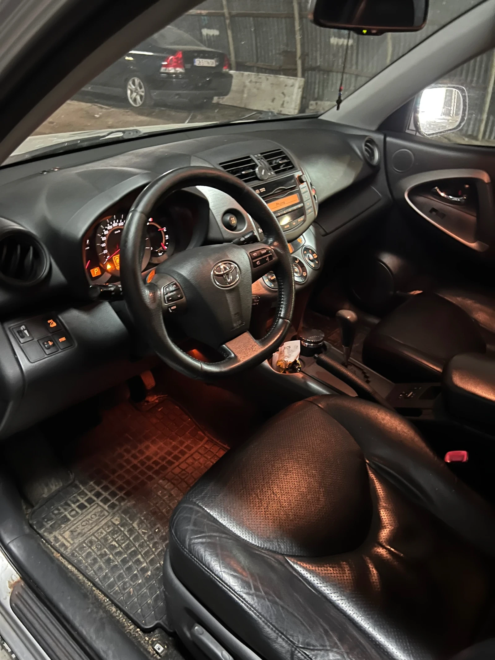 Toyota Rav4, снимка 5 - Автомобили и джипове - 55145229