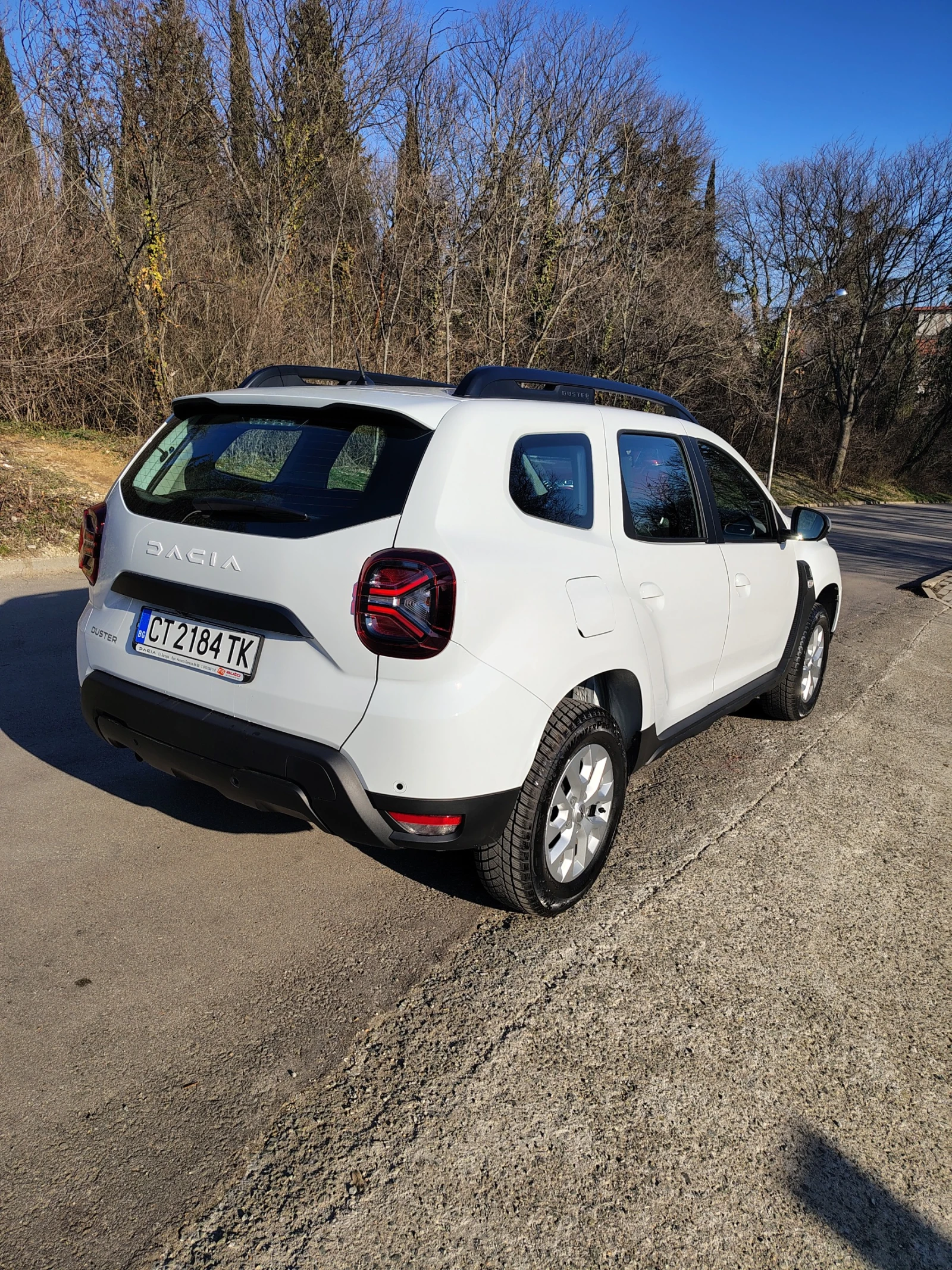 Dacia Duster, снимка 4 - Автомобили и джипове - 56515810