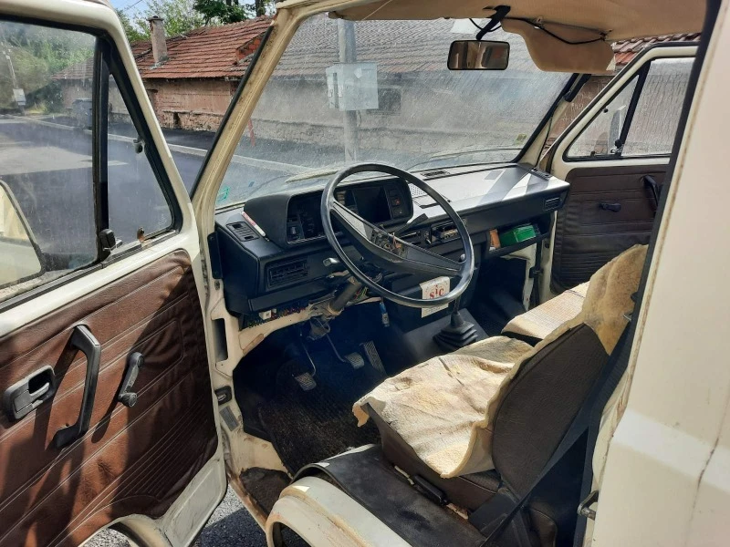 VW Transporter 1.6, снимка 2 - Бусове и автобуси - 47897164