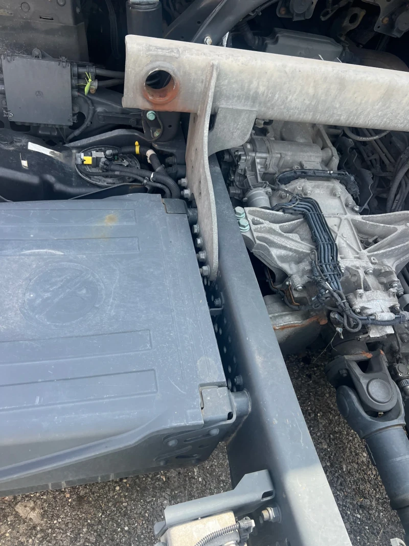 Mercedes-Benz Actros Бартер или  Лизинг, снимка 8 - Камиони - 51401359