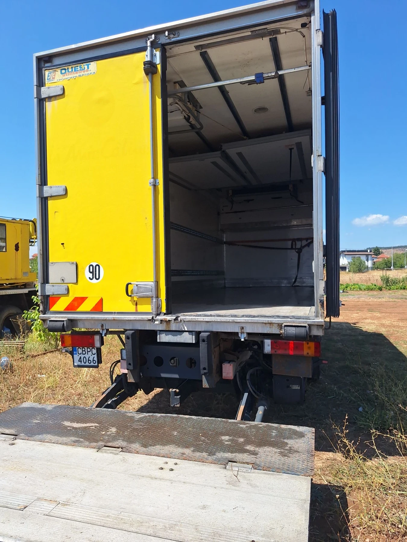 Daf CF FA CF 75.310 frigo bi-temp, аналогов тахограф, снимка 6 - Камиони - 56226397