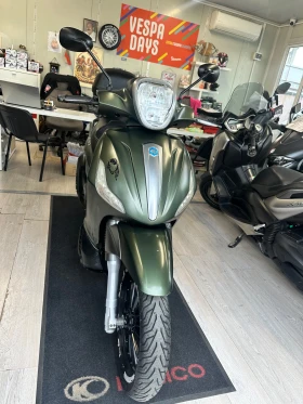 Piaggio Beverly 300i ABS/ASR/LED 05.2018г., снимка 11