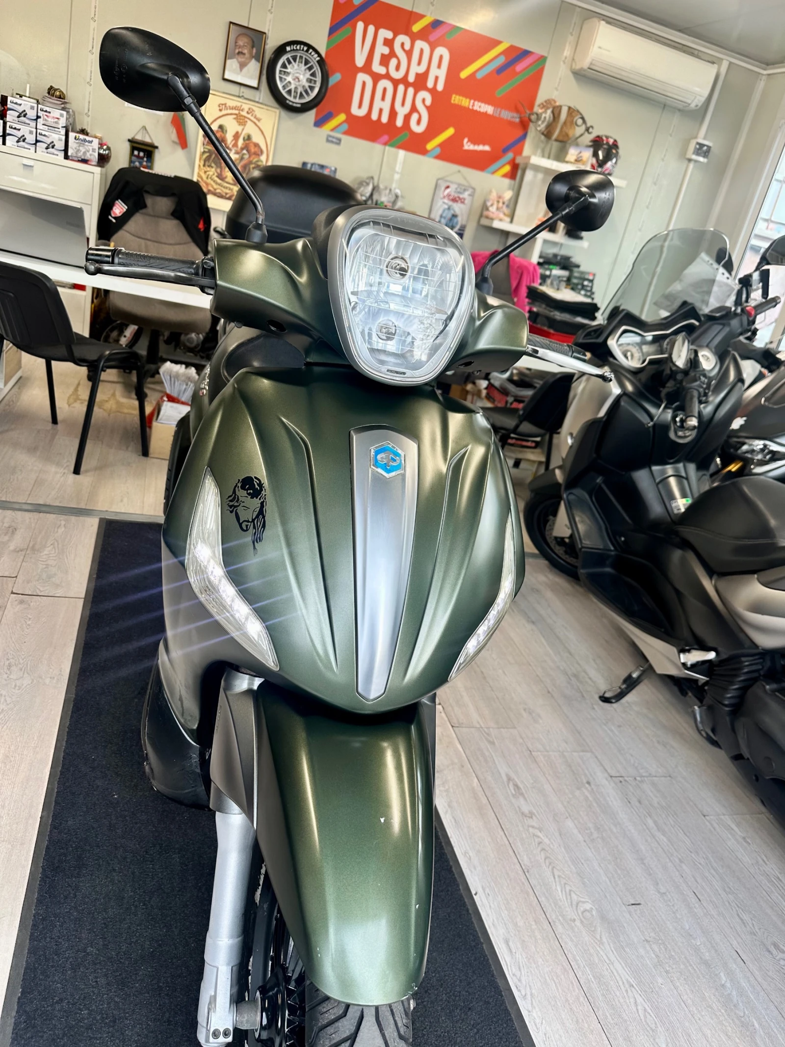 Piaggio Beverly 300i ABS/ASR/LED 05.2018г.