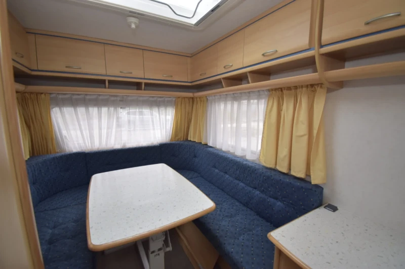 Каравана Dethleffs New line 390, снимка 6 - Каравани и кемпери - 53124574