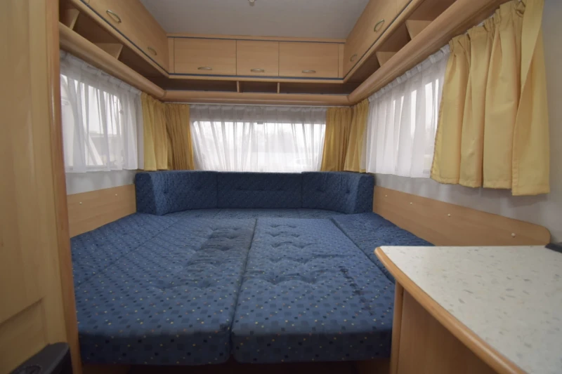 Каравана Dethleffs New line 390, снимка 7 - Каравани и кемпери - 53124574