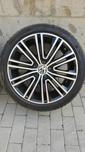 Гуми с джанти Bridgestone 235/40R18, снимка 5 - Гуми и джанти - 47328165