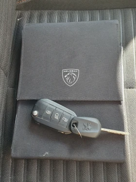 Peugeot 208, снимка 12