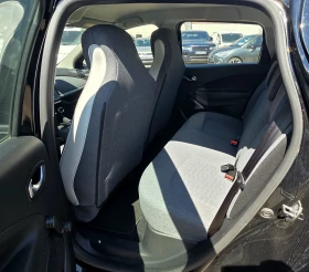 Renault Zoe 52KWh/CCS/2024г/СЕРВИЗНА КНИЖКА, снимка 9