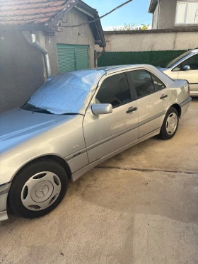 Mercedes-Benz 220 | Mobile.bg    6